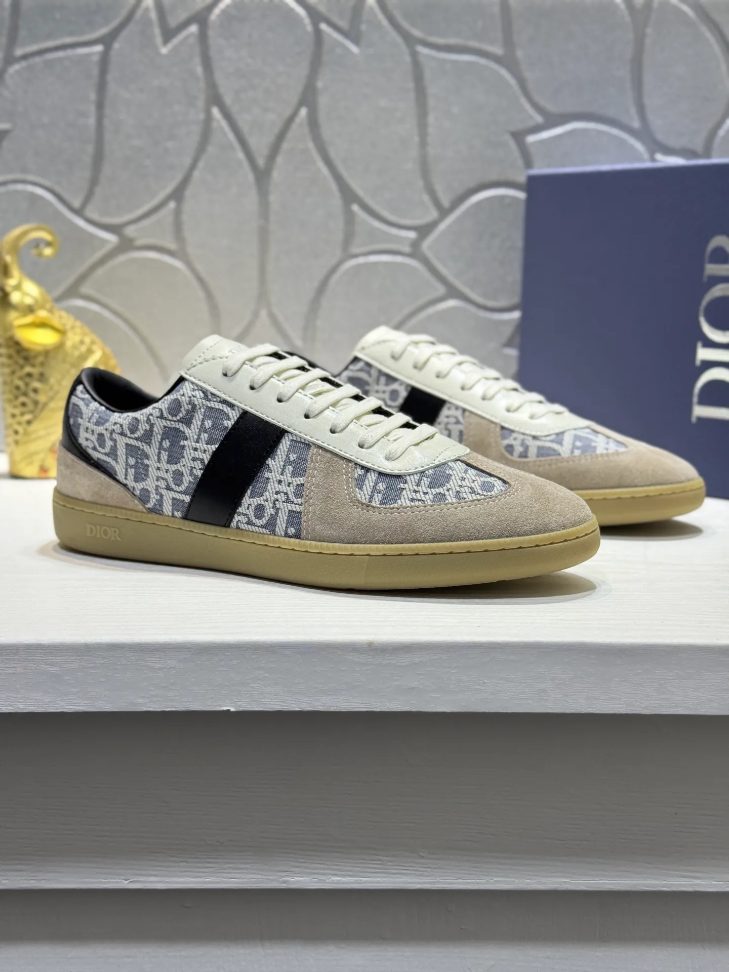 Men's Men's Shoes💰380【New Style】🎠🎠Dior🔍Top Purchasing Agency🇮🇹Di's hot style super popular sneakers are synchronized with the new product counters. The uppers are original Italian imported cowhide, the logo graphics are perfectly reproduced with complex craftsmanship necessary for fashionistas, and the imported soft sheepskin lining is Sole: The original sole is specially provided by the original factory. The exclusive movable molded sole is super comfortable. The original factory follows the order. 🔍🔍Multiple colors are available. You can enter and exit the counter at will. Welcome to compare. A must-have for trendy men. Code number: 38-44 (45 customized